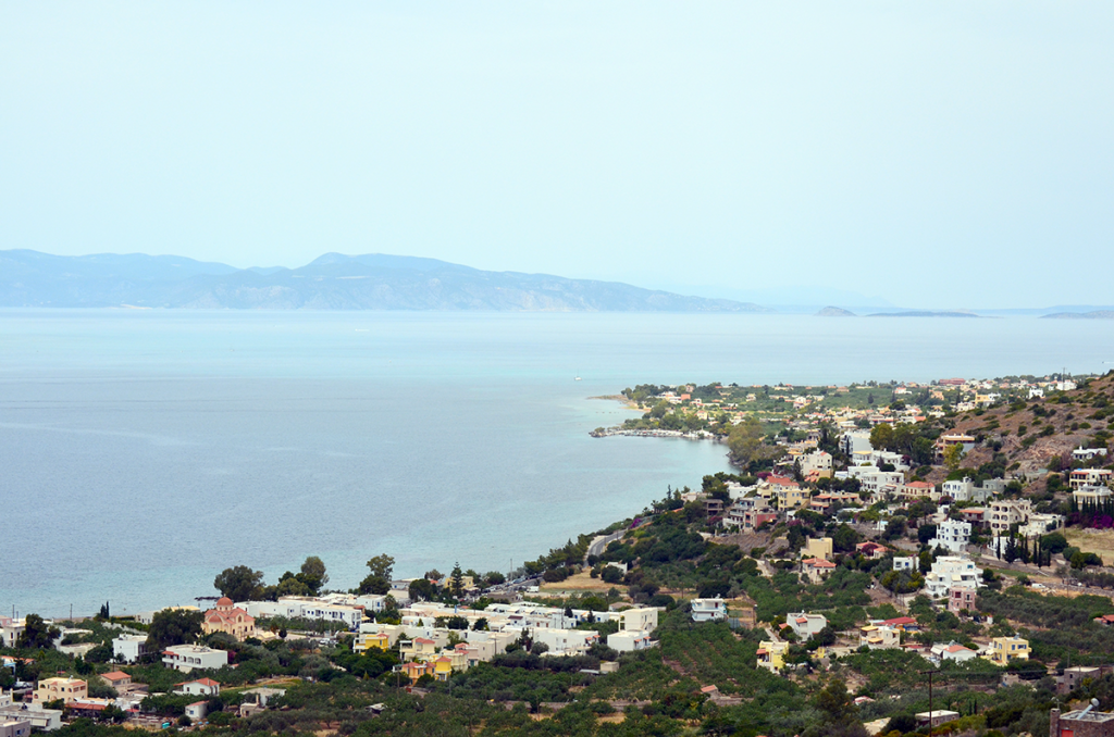 Insula Eghina, unde Libertatea l-a fotografiat pe Marian Goleac, este la 12 mile marine (20 de kilometri) de Atena