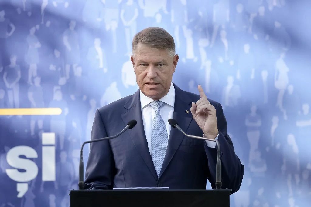 Președintele Klaus Iohannis, la Palatul Cotroceni din București. Fostul coleg de partid, Ilie Bolojan susține că, între ei, relațiile sunt „normale, așa le pot spune” – foto Hepta